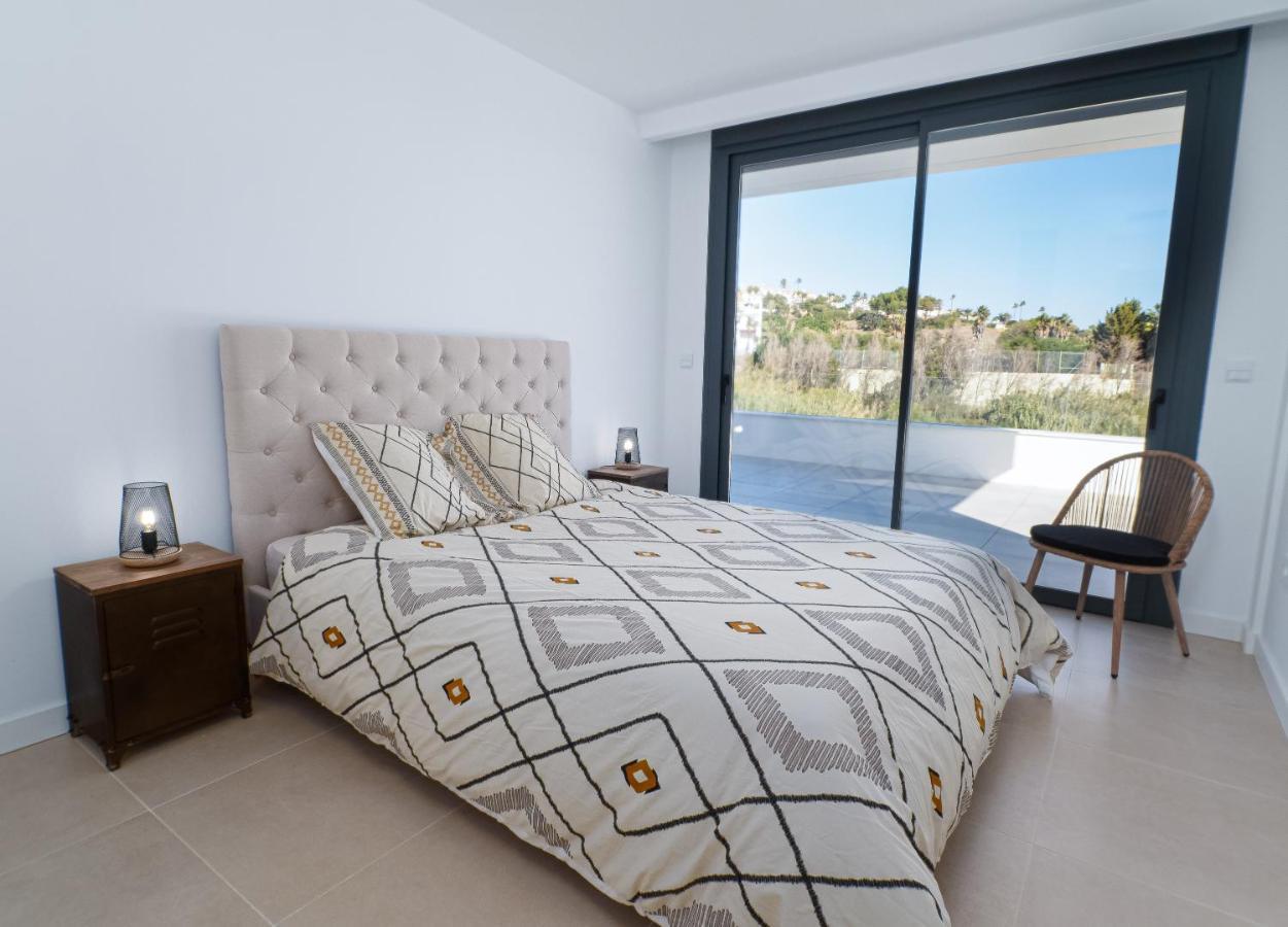 Villa Moderne Proche De La Mer มานิลบา ภายนอก รูปภาพ